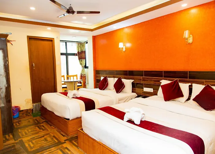 Everest Regency 3*